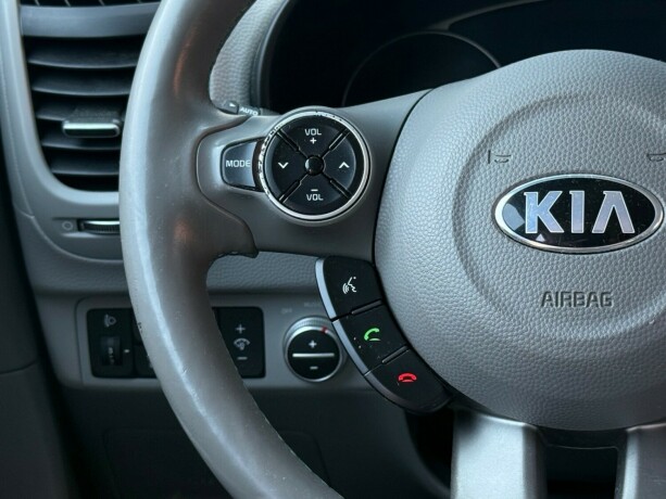 kia-soul-elektrisitet-2015-big-35
