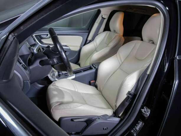 volvo-v60-elektrisitetdiesel-2016-big-36