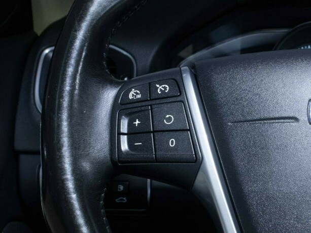 volvo-v60-elektrisitetdiesel-2016-big-25