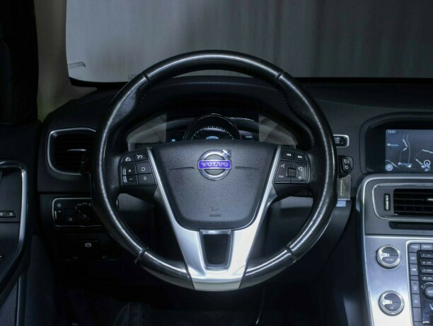 volvo-v60-elektrisitetdiesel-2016-big-28