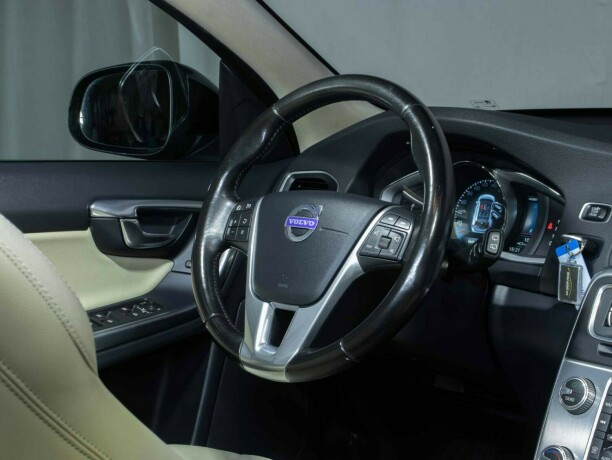 volvo-v60-elektrisitetdiesel-2016-big-21