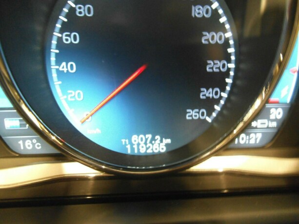 volvo-v60-elektrisitetdiesel-2016-big-4