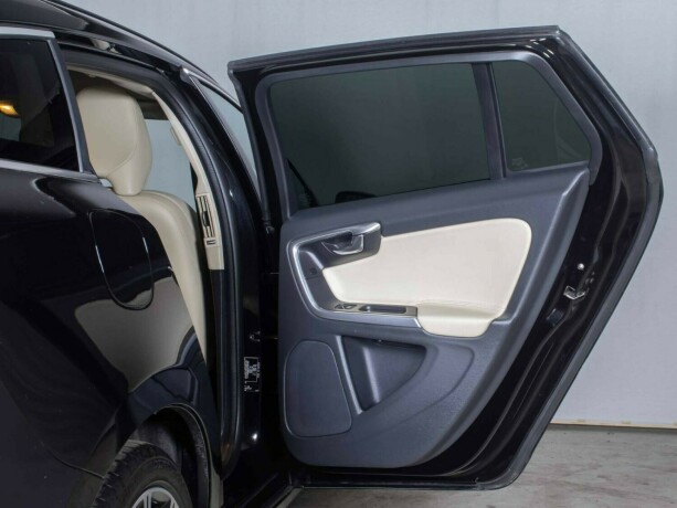 volvo-v60-elektrisitetdiesel-2016-big-13