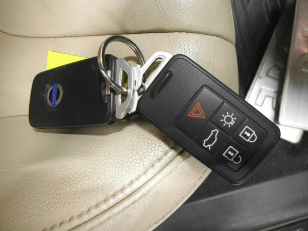 volvo-v60-elektrisitetdiesel-2016-big-5