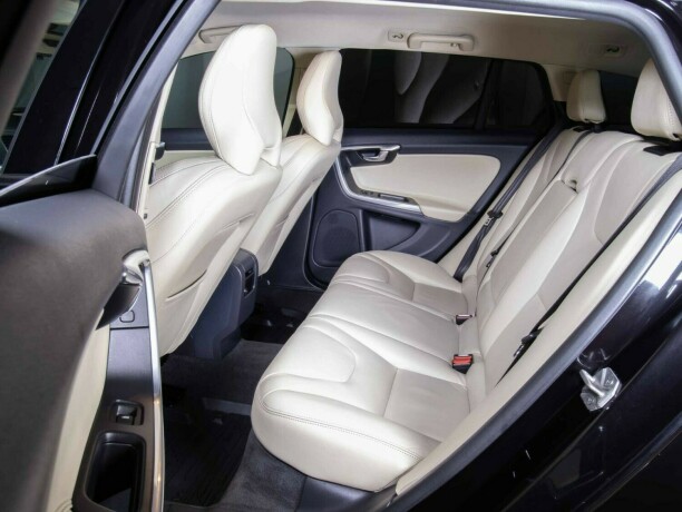 volvo-v60-elektrisitetdiesel-2016-big-33