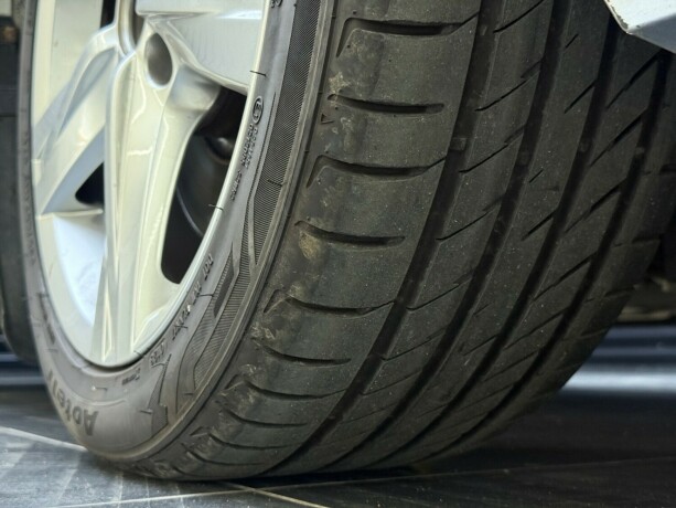 volkswagen-passat-bensin-2012-big-8