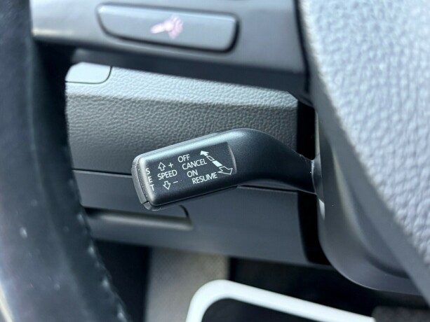 volkswagen-passat-bensin-2012-big-16