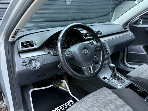volkswagen-passat-bensin-2012-big-10