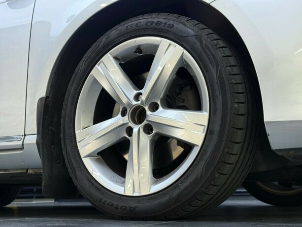 volkswagen-passat-bensin-2012-big-7