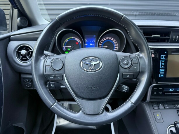 toyota-auris-elektrisitetbensin-2017-big-13