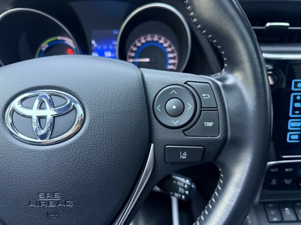 toyota-auris-elektrisitetbensin-2017-big-15