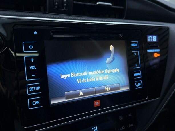 toyota-auris-elektrisitetbensin-2017-big-22