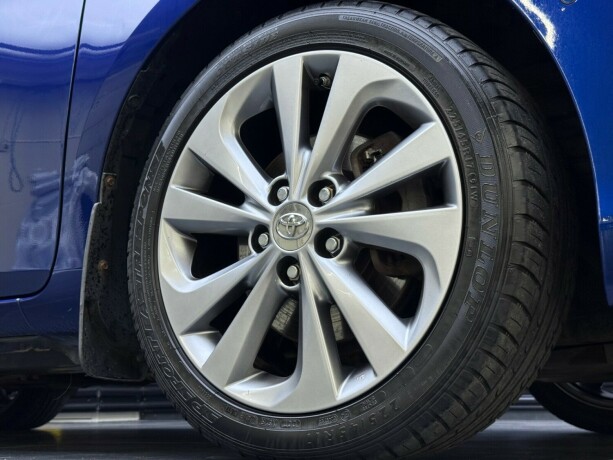 toyota-auris-elektrisitetbensin-2017-big-7