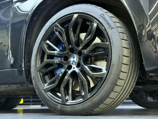 bmw-x5-m-bensin-2011-big-10