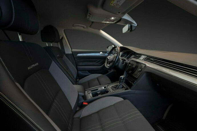 volkswagen-passat-alltrack-diesel-2022-big-19