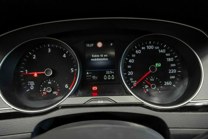 volkswagen-passat-alltrack-diesel-2022-big-11