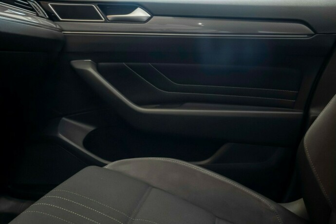 volkswagen-passat-alltrack-diesel-2022-big-8