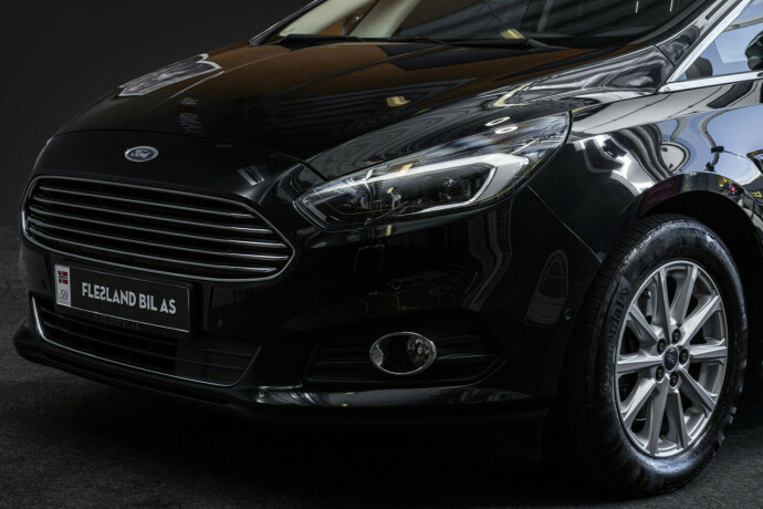 ford-s-max-diesel-2017-big-1