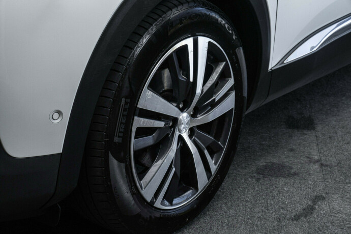 peugeot-5008-diesel-2018-big-2