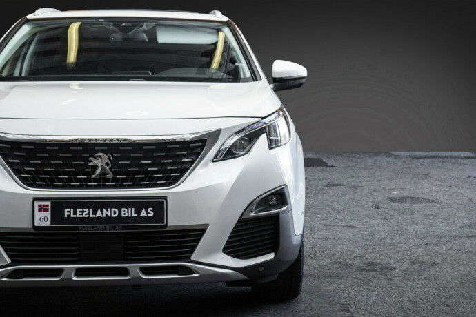 peugeot-5008-diesel-2018-big-4