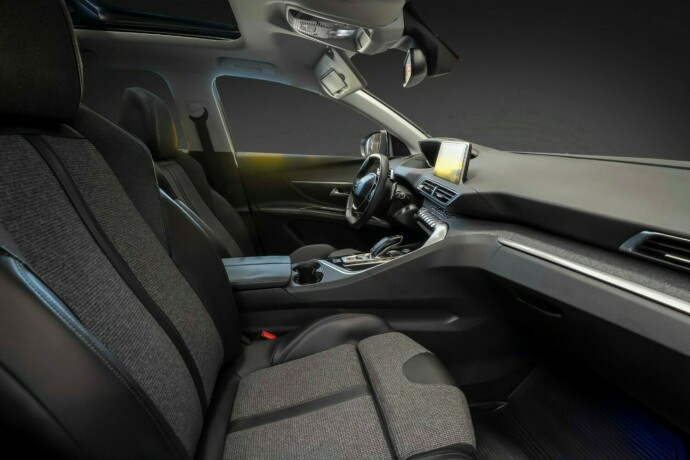 peugeot-5008-diesel-2018-big-19