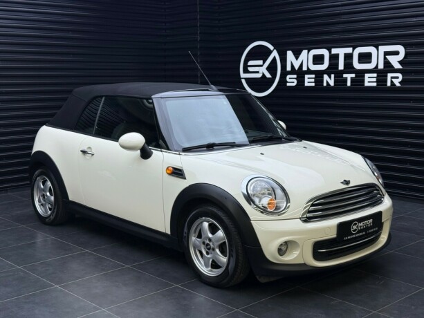 mini-cooper-bensin-2011-big-0