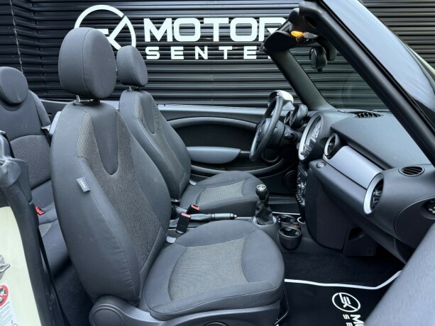 mini-cooper-bensin-2011-big-21