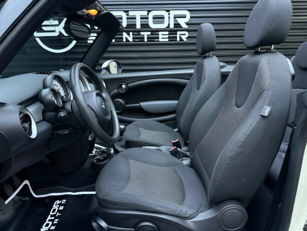 mini-cooper-bensin-2011-big-20