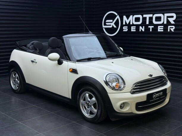 mini-cooper-bensin-2011-big-1