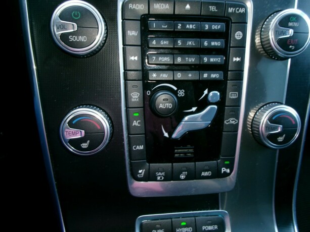 volvo-v60-elektrisitetdiesel-2015-big-12