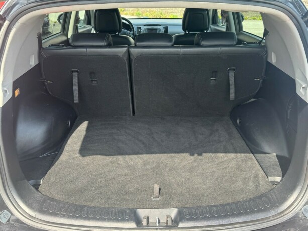 kia-sportage-bensin-2013-big-15