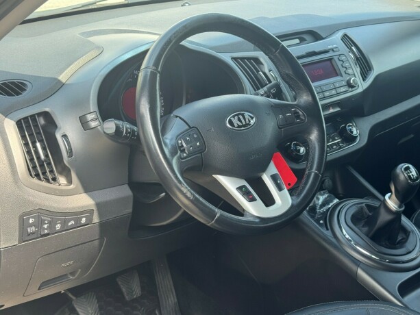 kia-sportage-bensin-2013-big-6