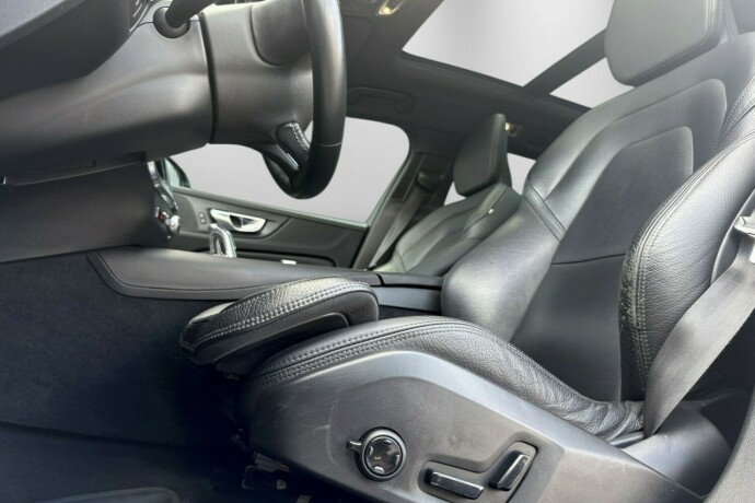 volvo-v60-elektrisitetbensin-2019-big-14