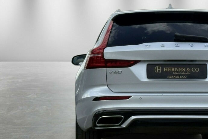volvo-v60-elektrisitetbensin-2019-big-8
