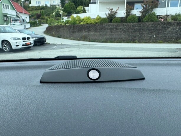 ford-fiesta-bensin-2018-big-20