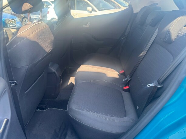 ford-fiesta-bensin-2018-big-13