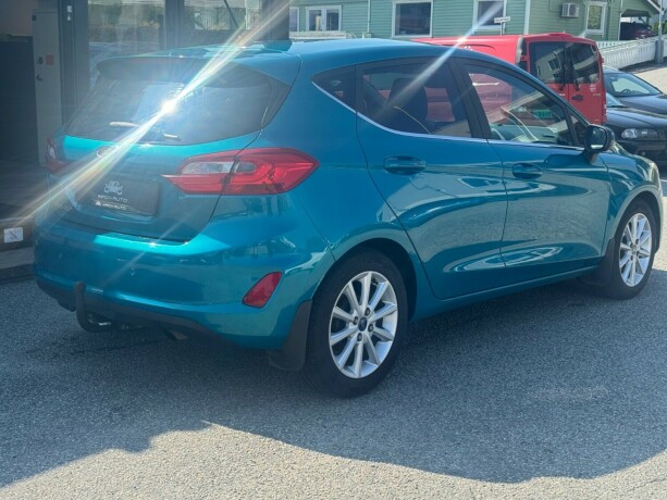 ford-fiesta-bensin-2018-big-4