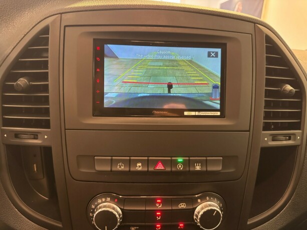 mercedes-benz-vito-diesel-2016-big-11