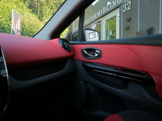 renault-clio-diesel-2013-big-8