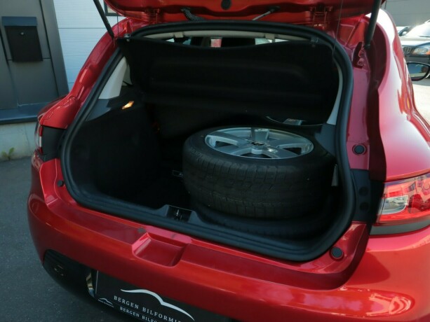 renault-clio-diesel-2013-big-12