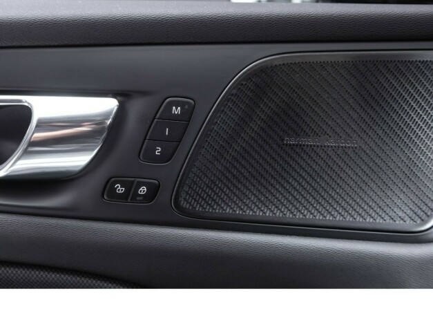 volvo-v60-elektrisitetbensin-2021-big-31