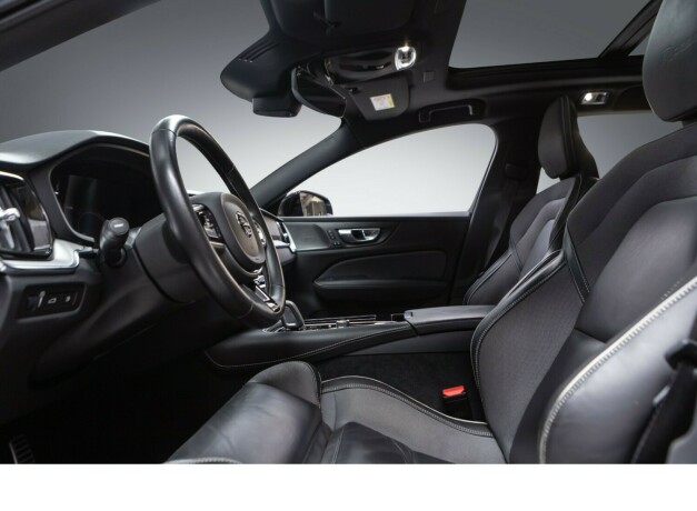volvo-v60-elektrisitetbensin-2021-big-11