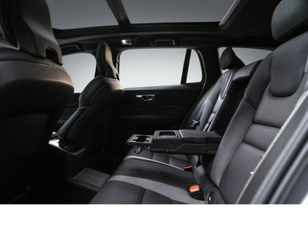 volvo-v60-elektrisitetbensin-2021-big-18
