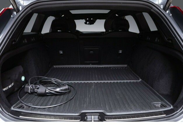 volvo-v60-elektrisitetbensin-2021-big-39