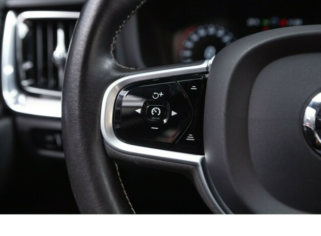 volvo-v60-elektrisitetbensin-2021-big-32