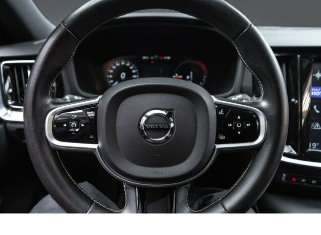 volvo-v60-elektrisitetbensin-2021-big-35