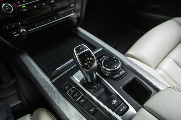 bmw-x5-diesel-2015-big-25