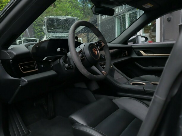 porsche-taycan-elektrisitet-2020-big-8