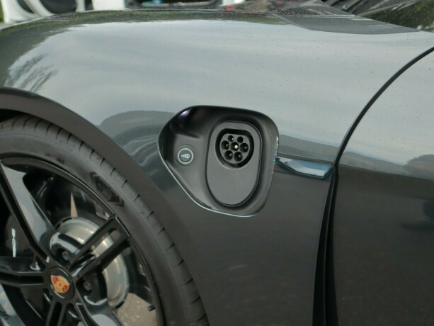 porsche-taycan-elektrisitet-2020-big-24