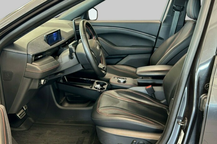 ford-mustang-mach-e-elektrisitet-2022-big-6